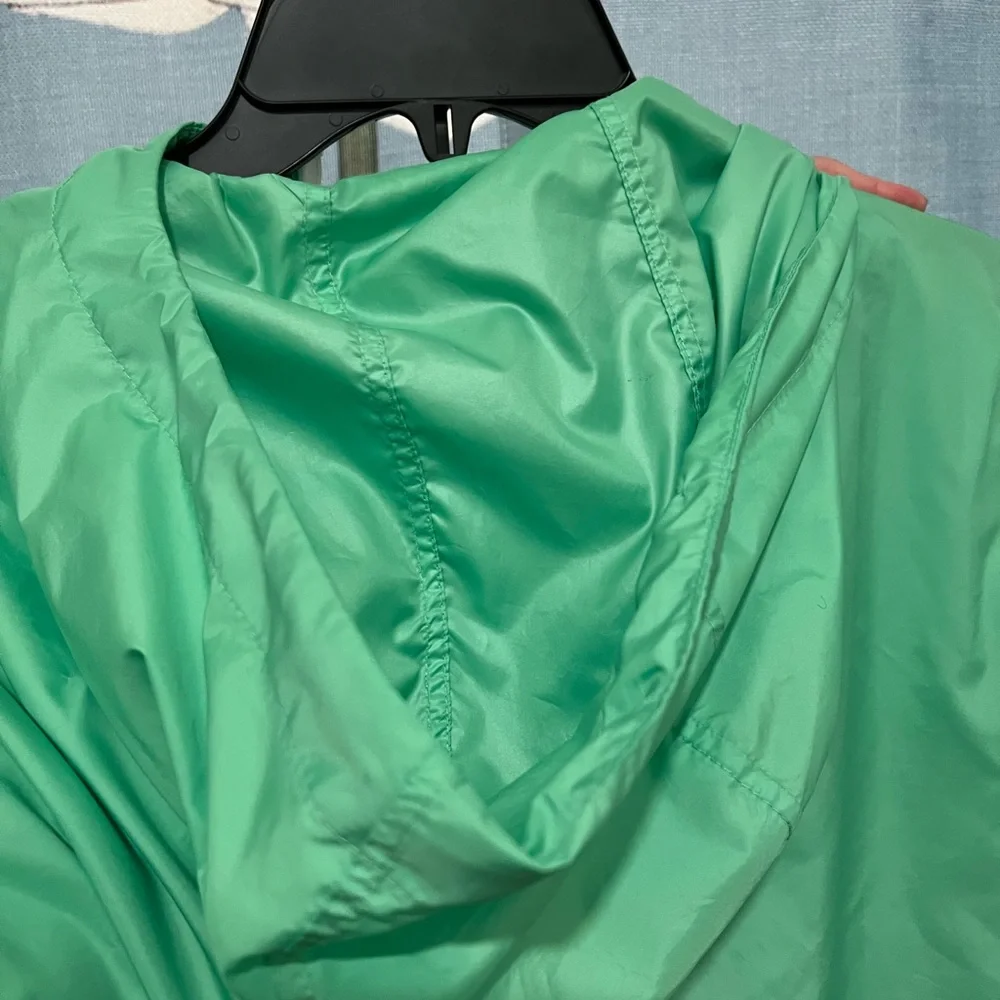 NWOT- Columbia Neon Green Windbreaker 💚✨ - Picture 6 of 7